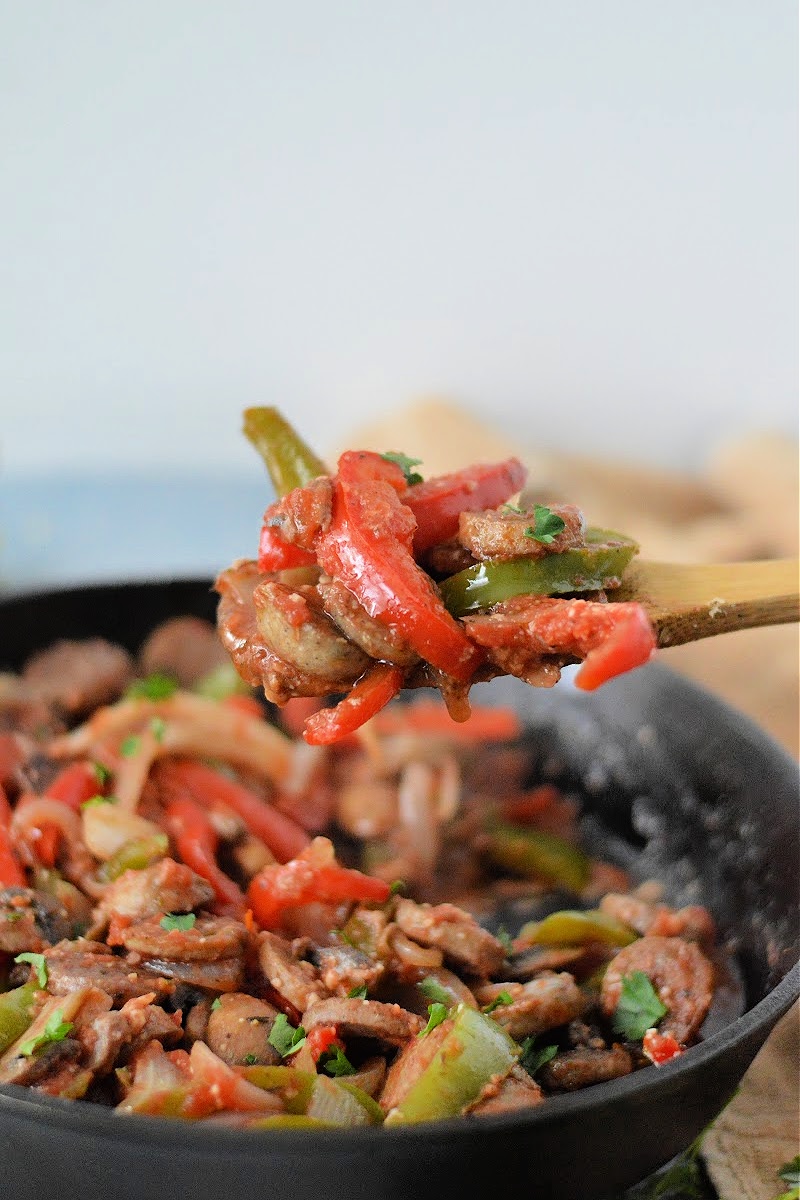Keto Sausage and Peppers Scallopini