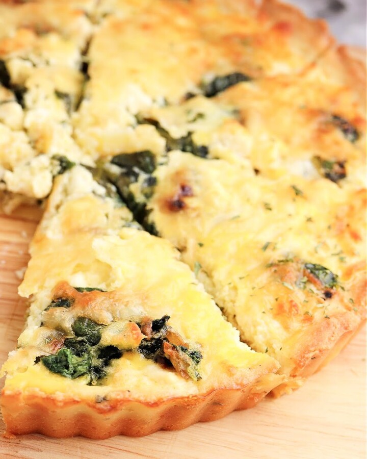 Keto Spinach Feta Quiche
