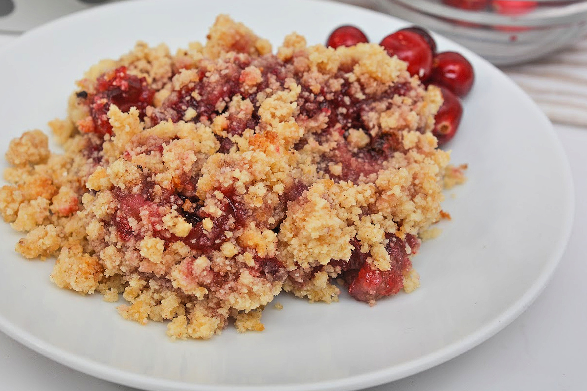 Low Carb Cranberry Crisp