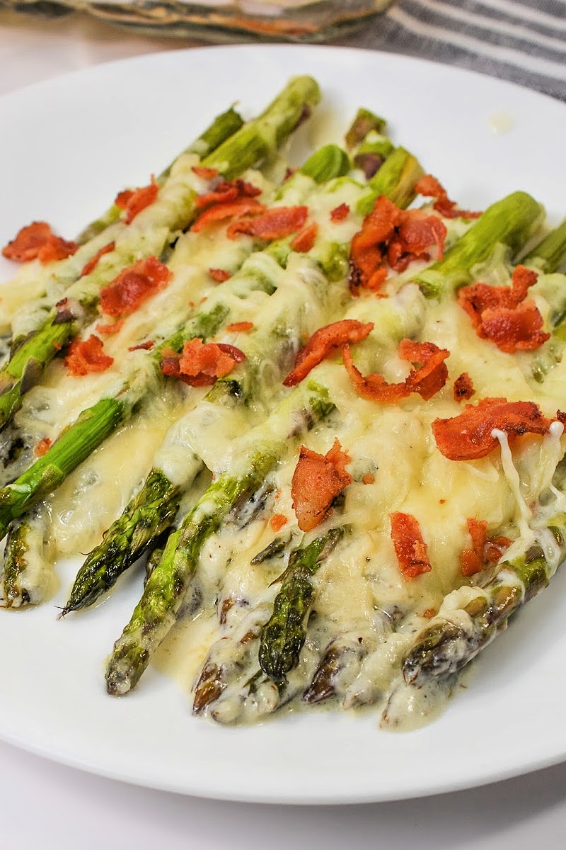 Keto Baked Au Gratin Asparagus