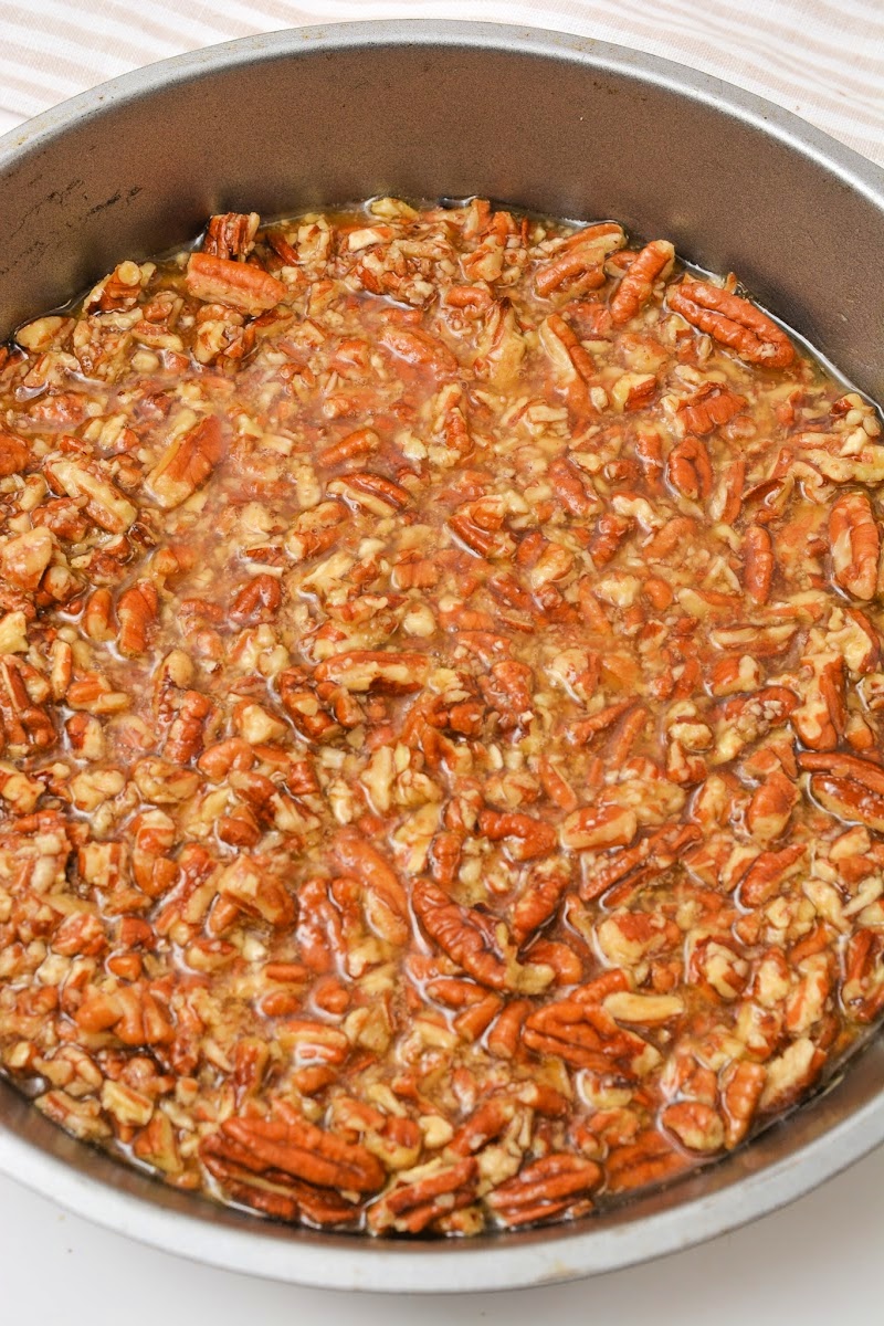 Adding the pecan layer to the bottom