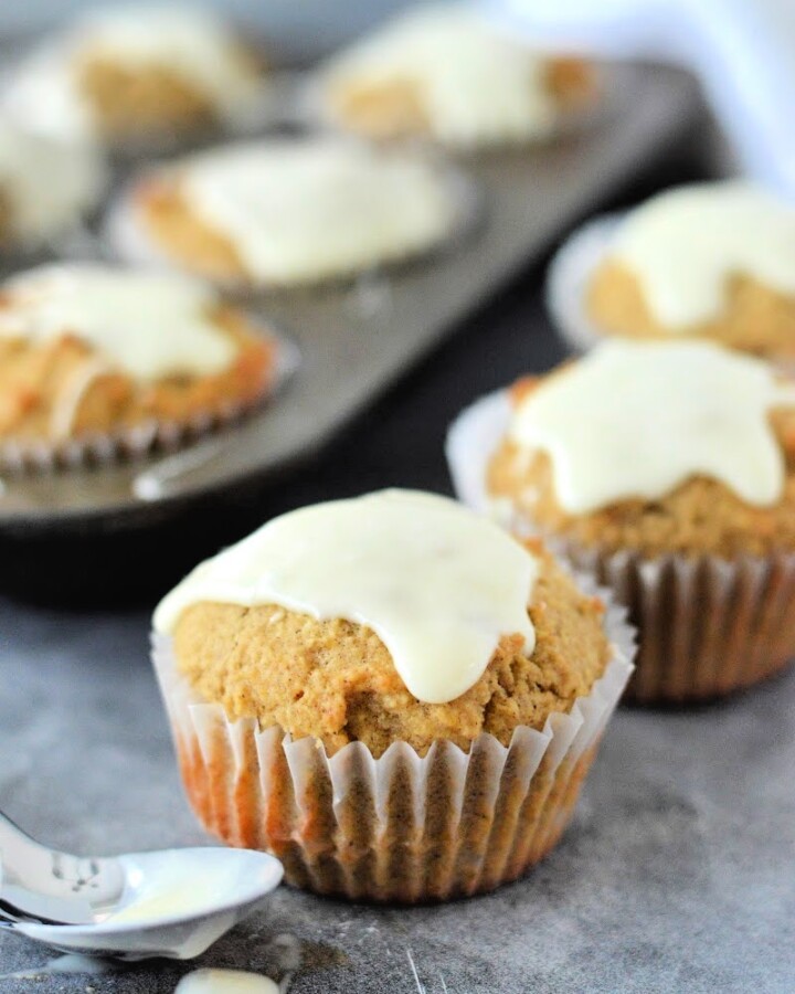 Keto Gingerbread Muffins With Icing