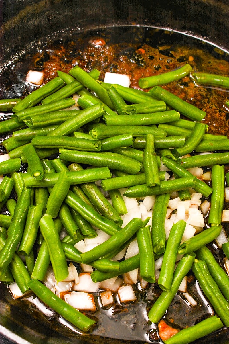 sauteeing green beans