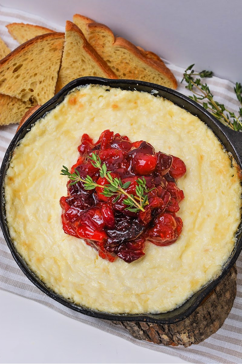 Keto Cranberry White Cheddar Dip