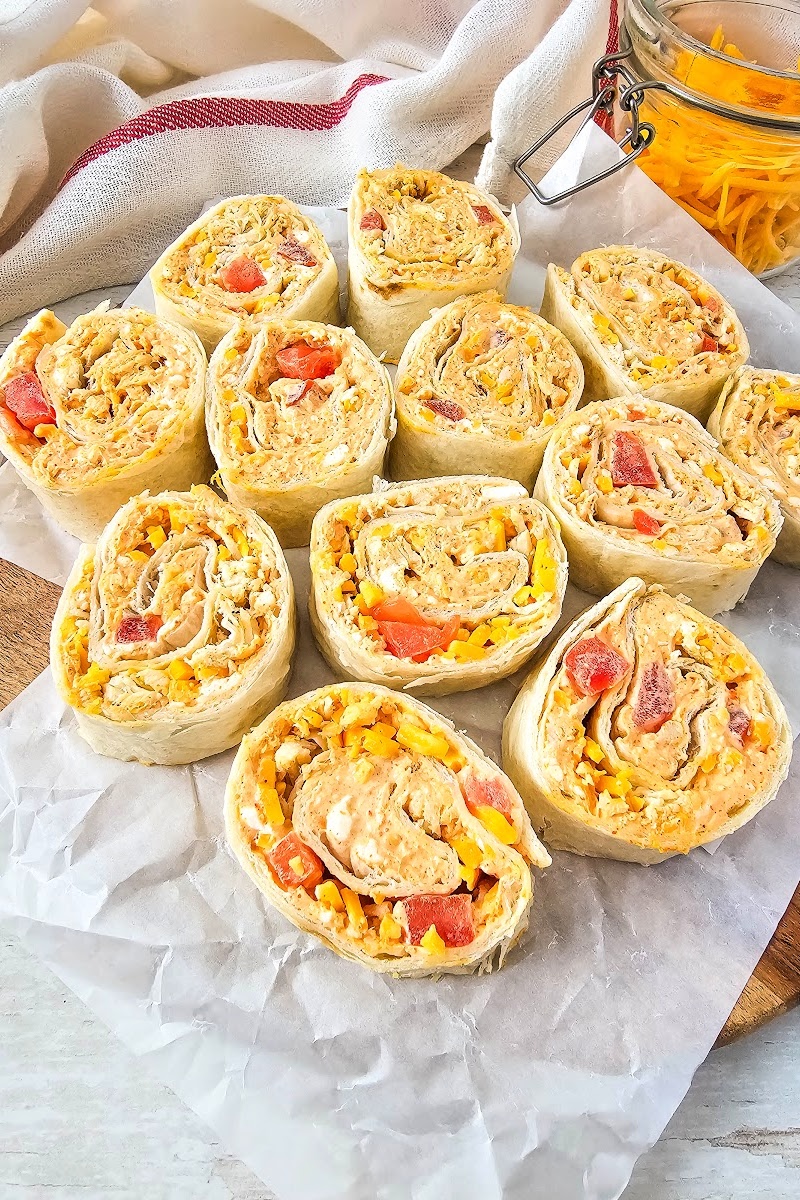 Low-Carb Chicken Taco Pinwheels