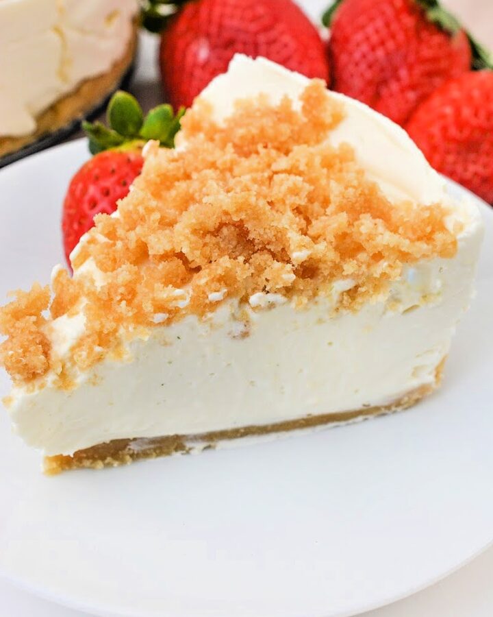 Low-Carb Plain Cheesecake With Crumb Topping