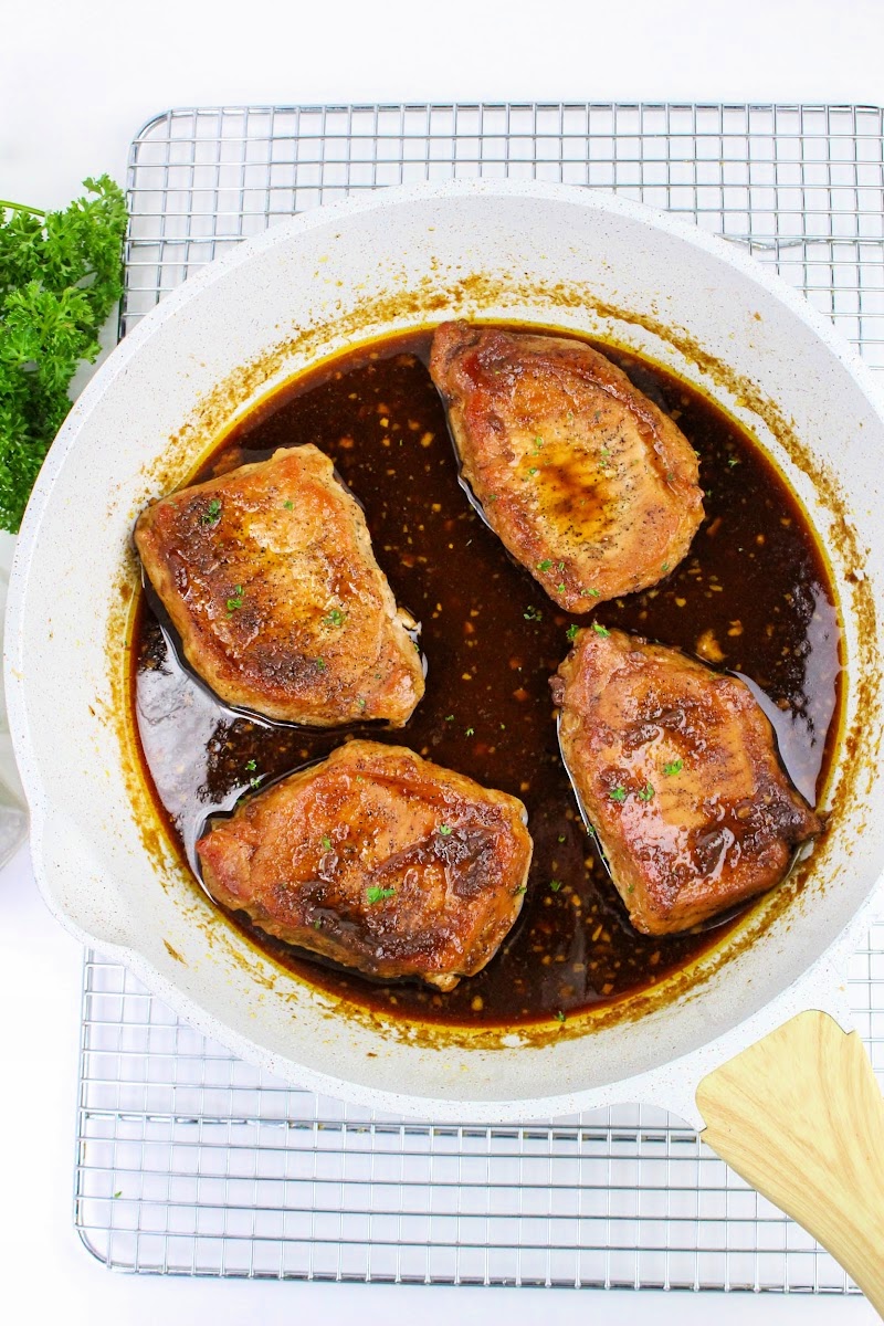 Low-Carb Bourbon Pork Chops