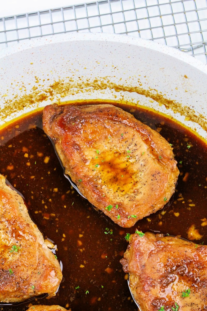 Low-Carb Bourbon Pork Chops