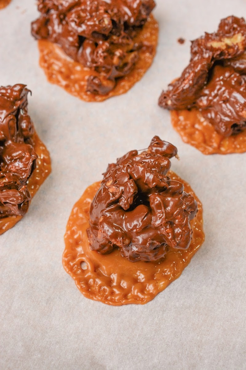 Keto Chocolate Caramel Nut Clusters