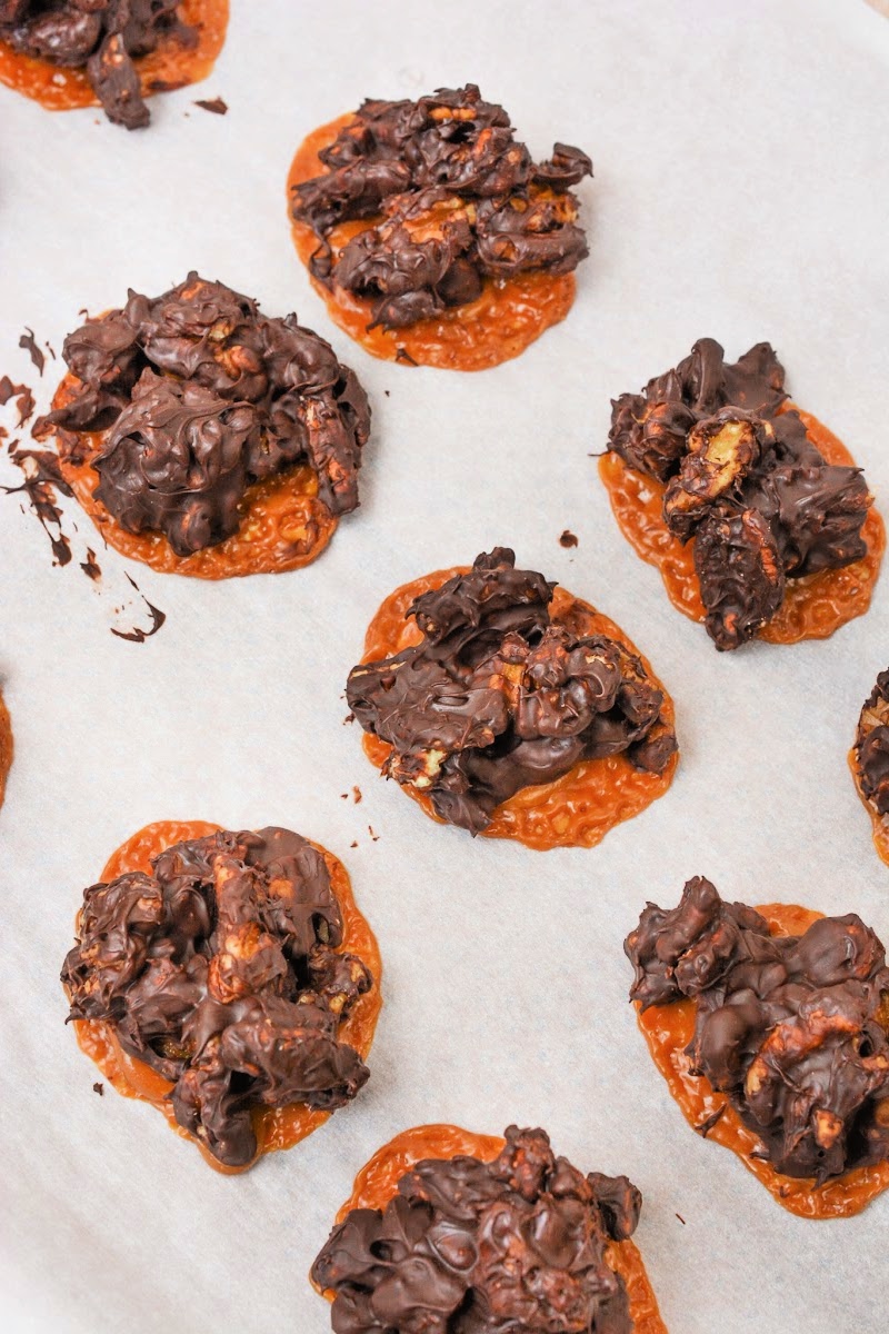 Keto Chocolate Caramel Nut Clusters