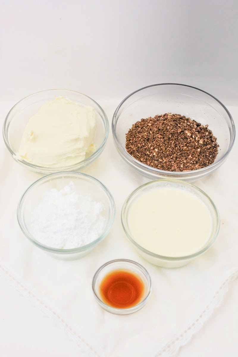 Low Carb Cookies and Cream Fluff Ingredients