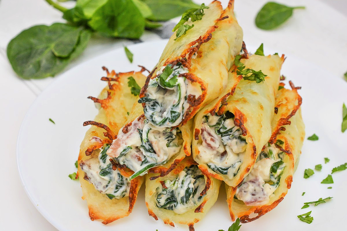 Keto Spinach and Bacon Cream Cheese Roll Ups