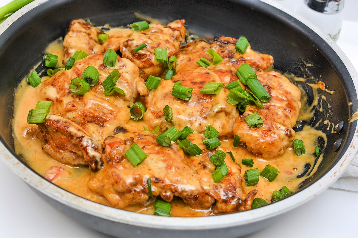Keto Bang Bang Chicken Thighs
