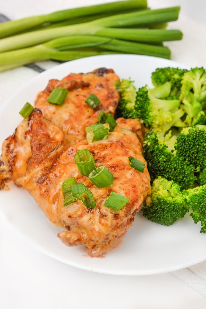 Keto Bang Bang Chicken Thighs