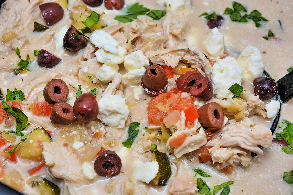 Low-Carb Greek Chicken Chili