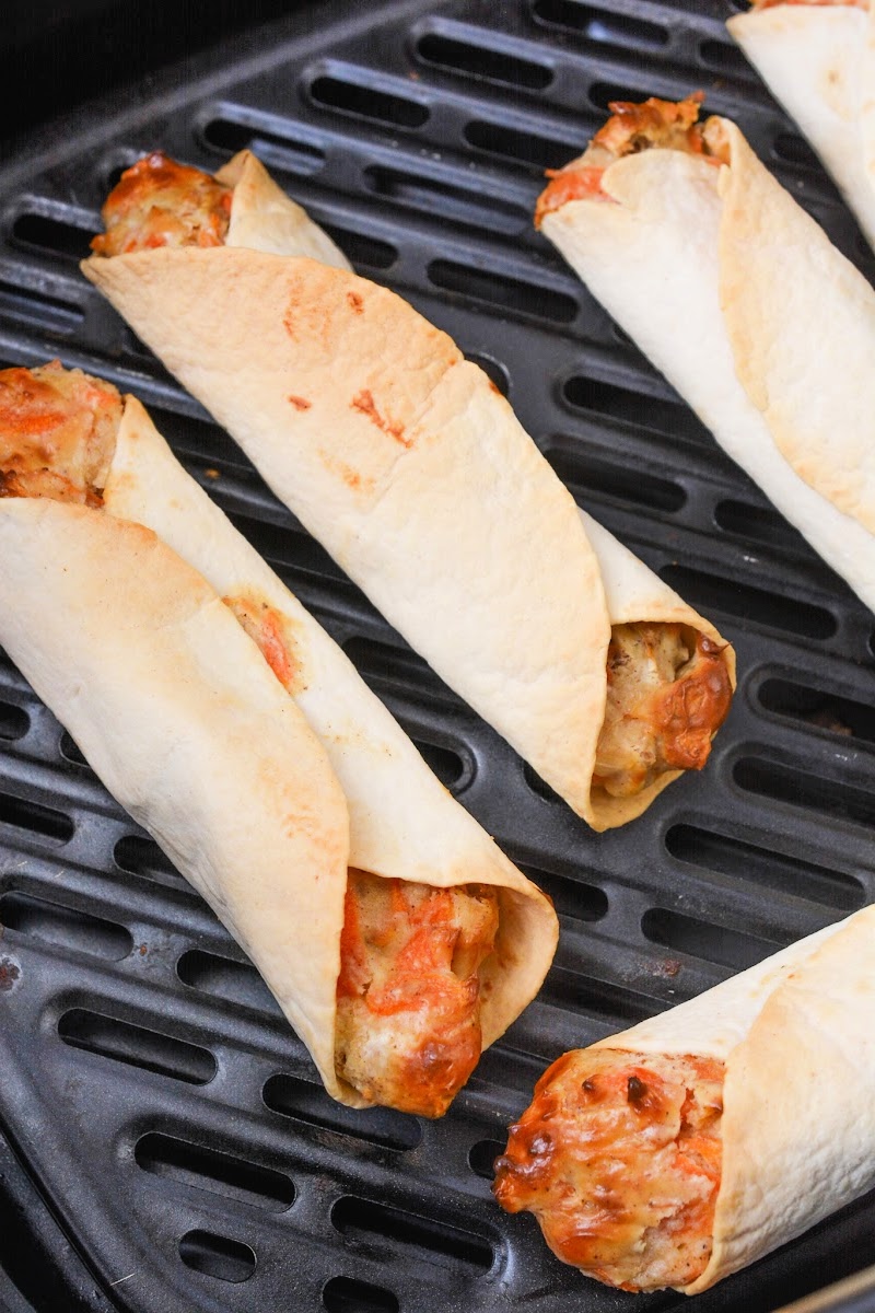 Keto Carrot Cake Roll-Ups