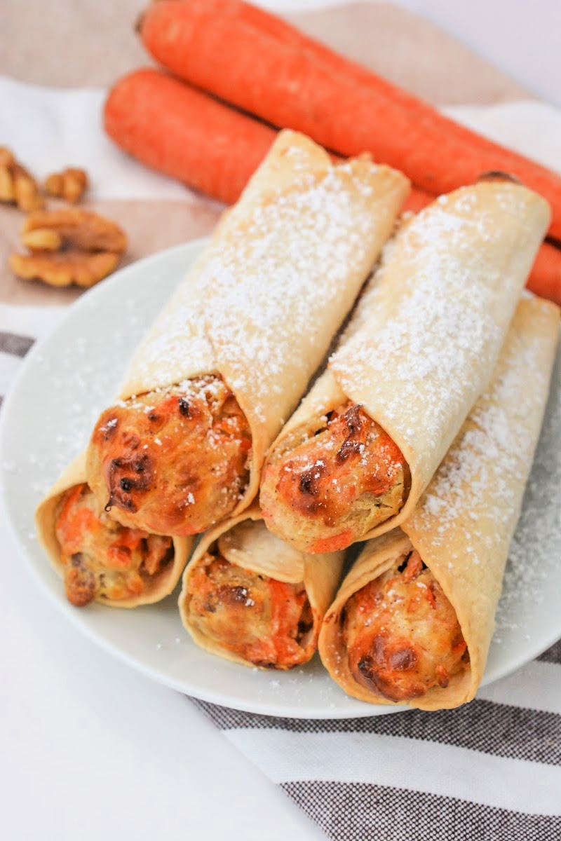 Keto Carrot Cake Roll-Ups