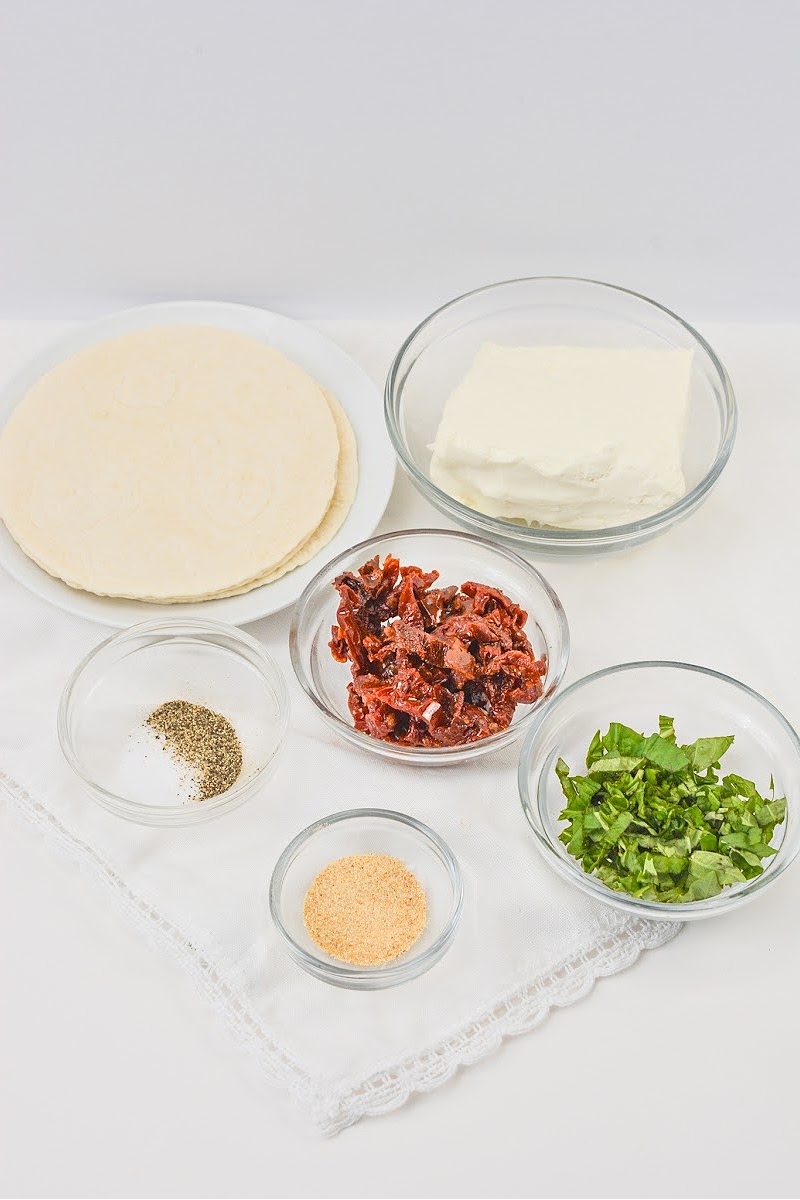 Low Carb Tomato Basil Cream Cheese Roll Ups Ingredients