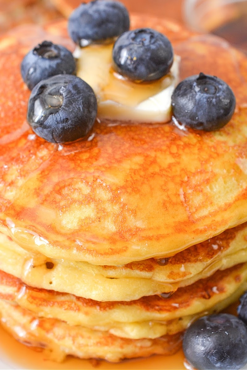 Low Carb Healthy Cottage Cheese Pancakes with Sausage