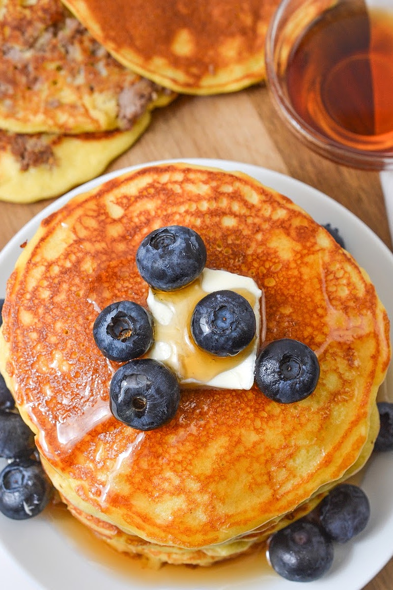 Low Carb Healthy Cottage Cheese Pancakes with Sausage