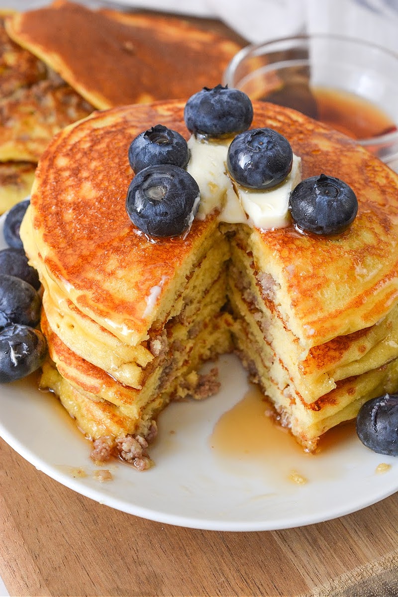 Low Carb Healthy Cottage Cheese Pancakes with Sausage