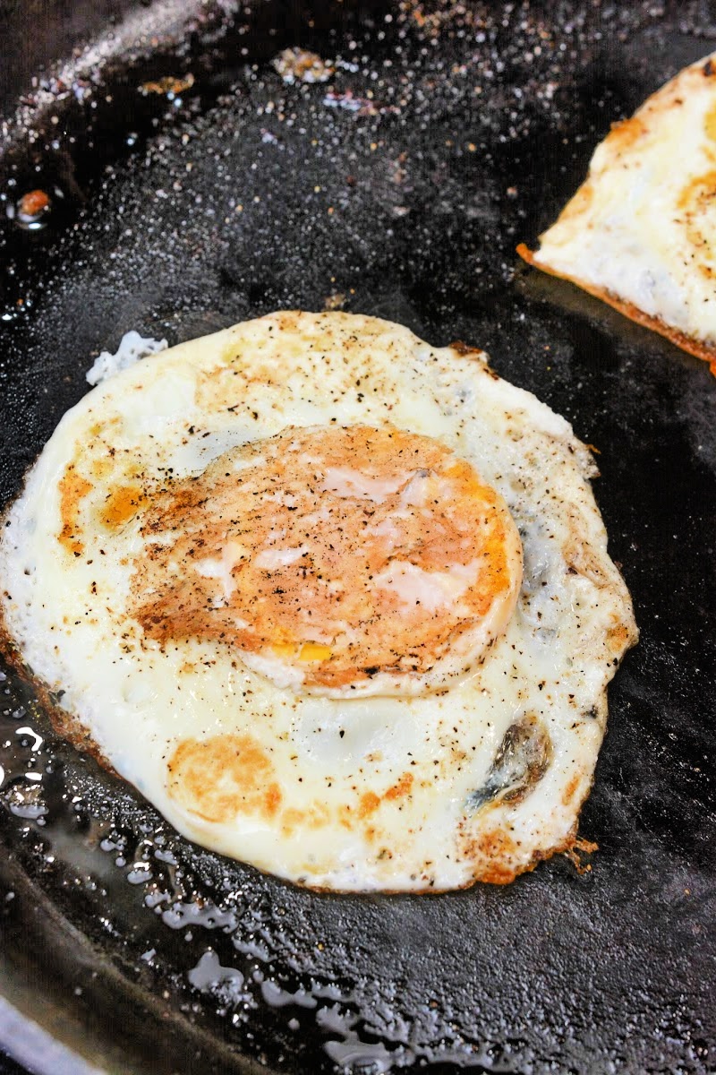 Frying an egg