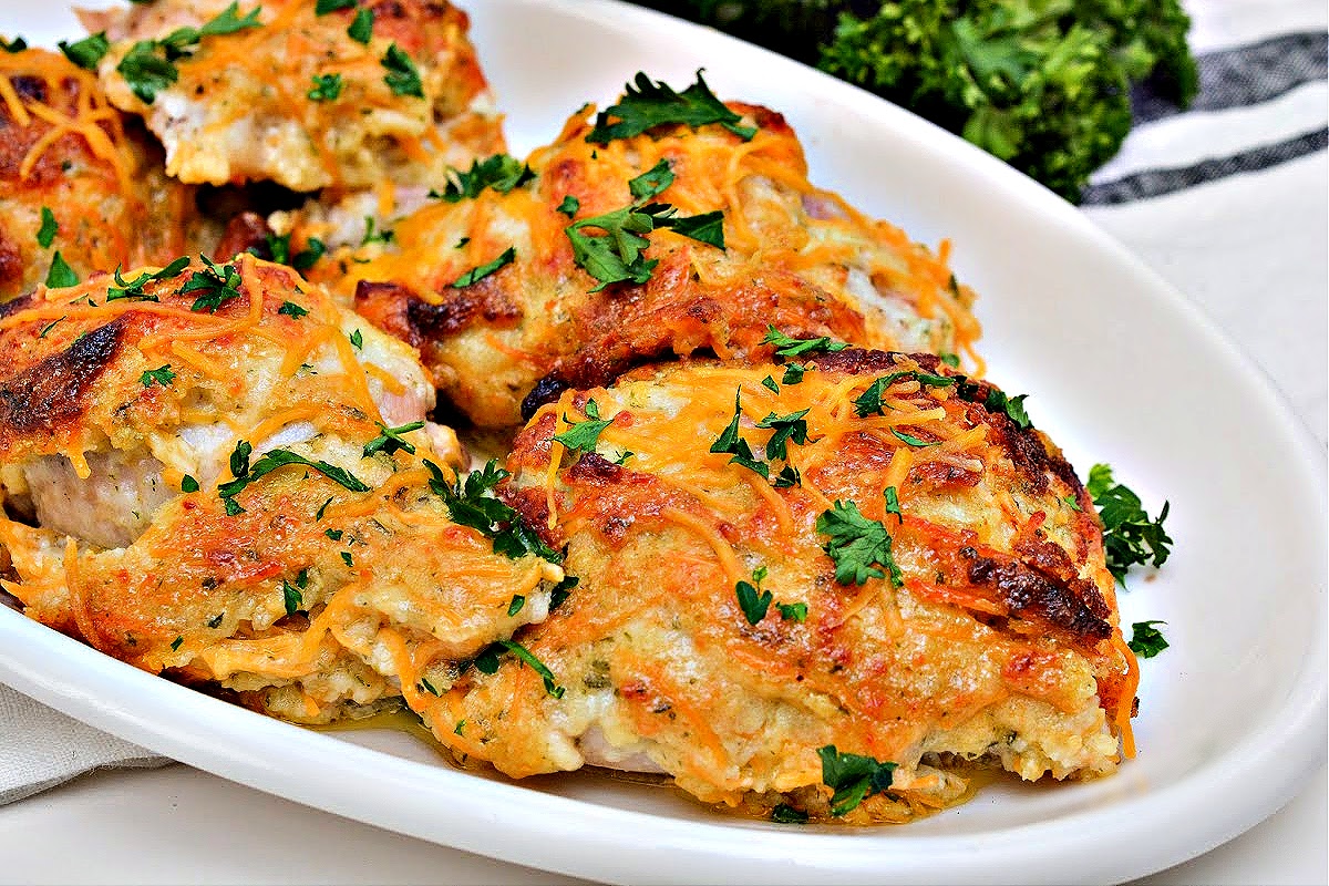 Keto Bacon Chicken Ranch Broccoli Skillet