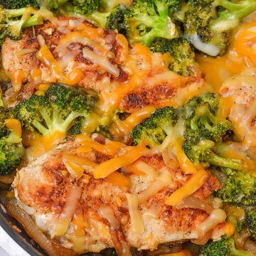 Keto French Onion Chicken And Broccoli Skillet