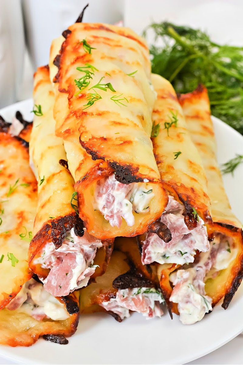 Keto Pastrami Cream Cheese Roll Ups