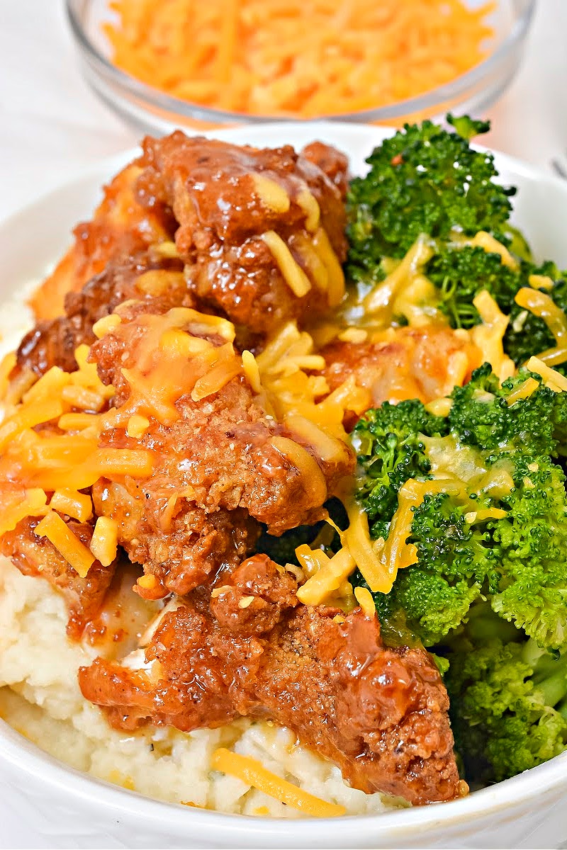 Keto Hot Honey Chicken Bowl