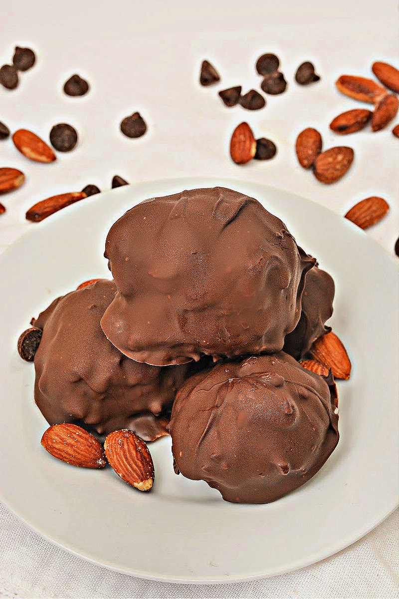 Keto Almond Joy Clusters