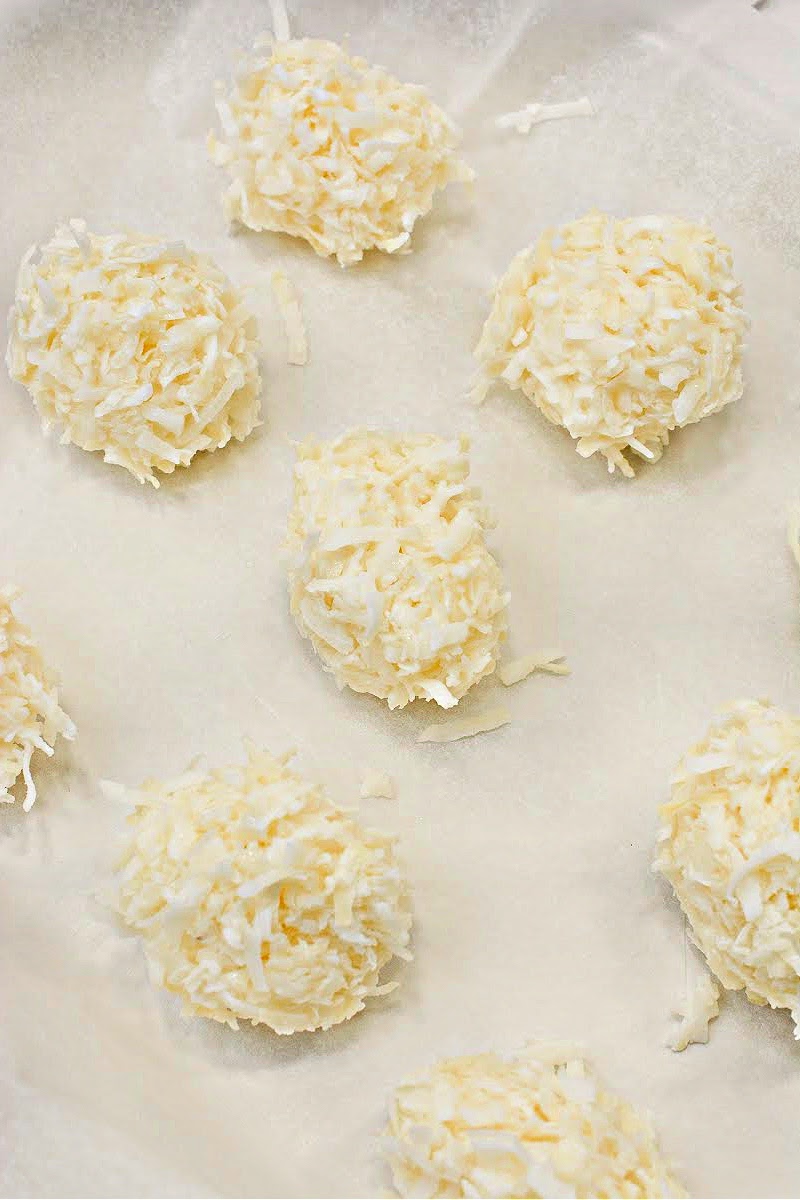 Keto Almond Joy Clusters