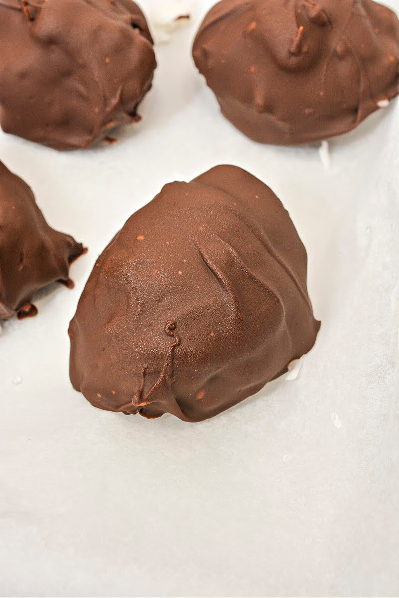 Keto Almond Joy Clusters