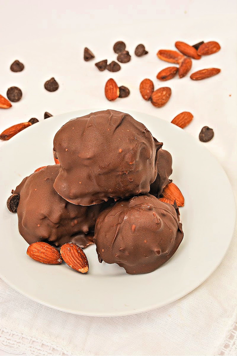 Keto Almond Joy Clusters