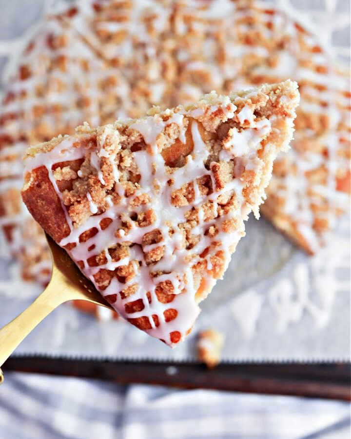 Keto Cinnamon Sugar Dessert Pizza