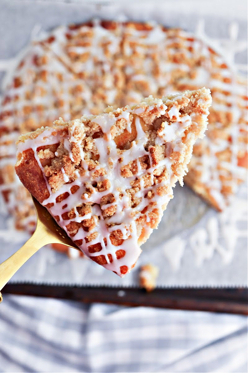 Keto Cinnamon Sugar Dessert Pizza