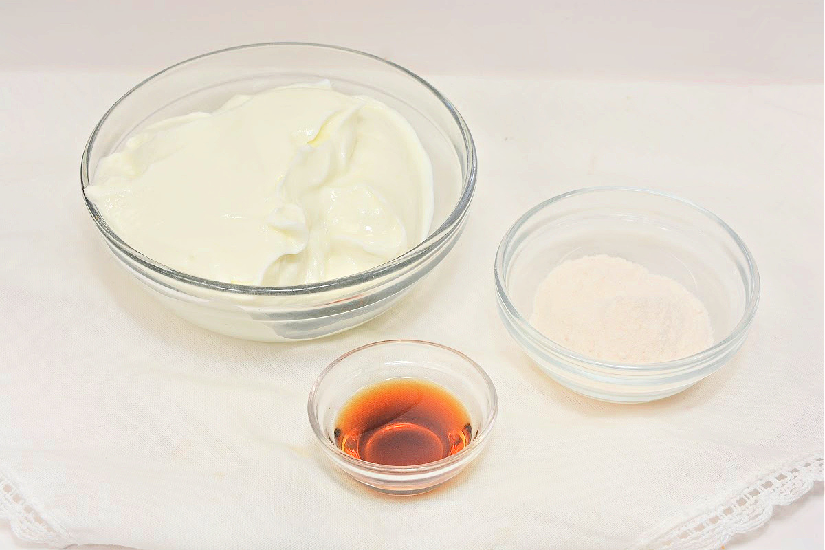 Low Carb Fluffy Cheesecake Dip