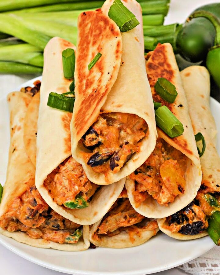 Low-Carb Southwest Chicken Roll-Ups