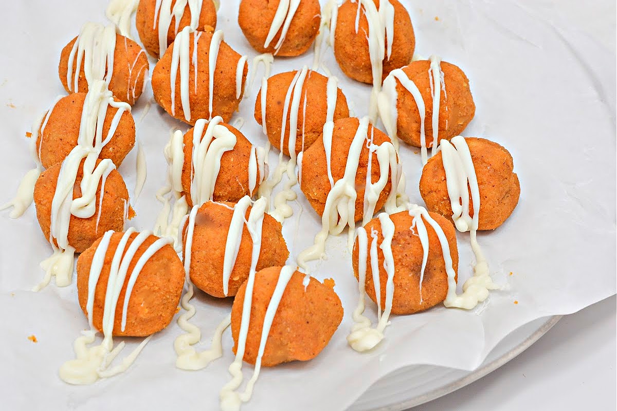 No Bake Keto Pumpkin Cake Balls