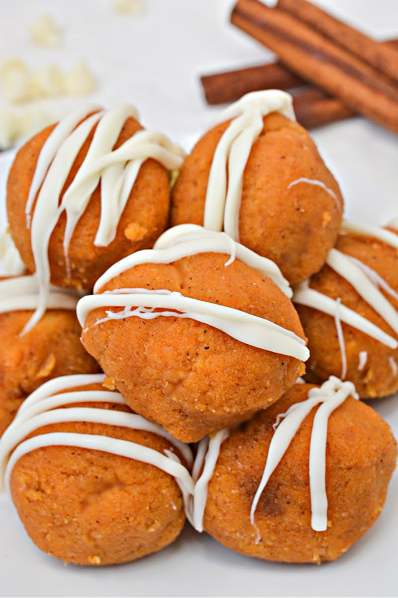 No Bake Keto Pumpkin Cake Balls