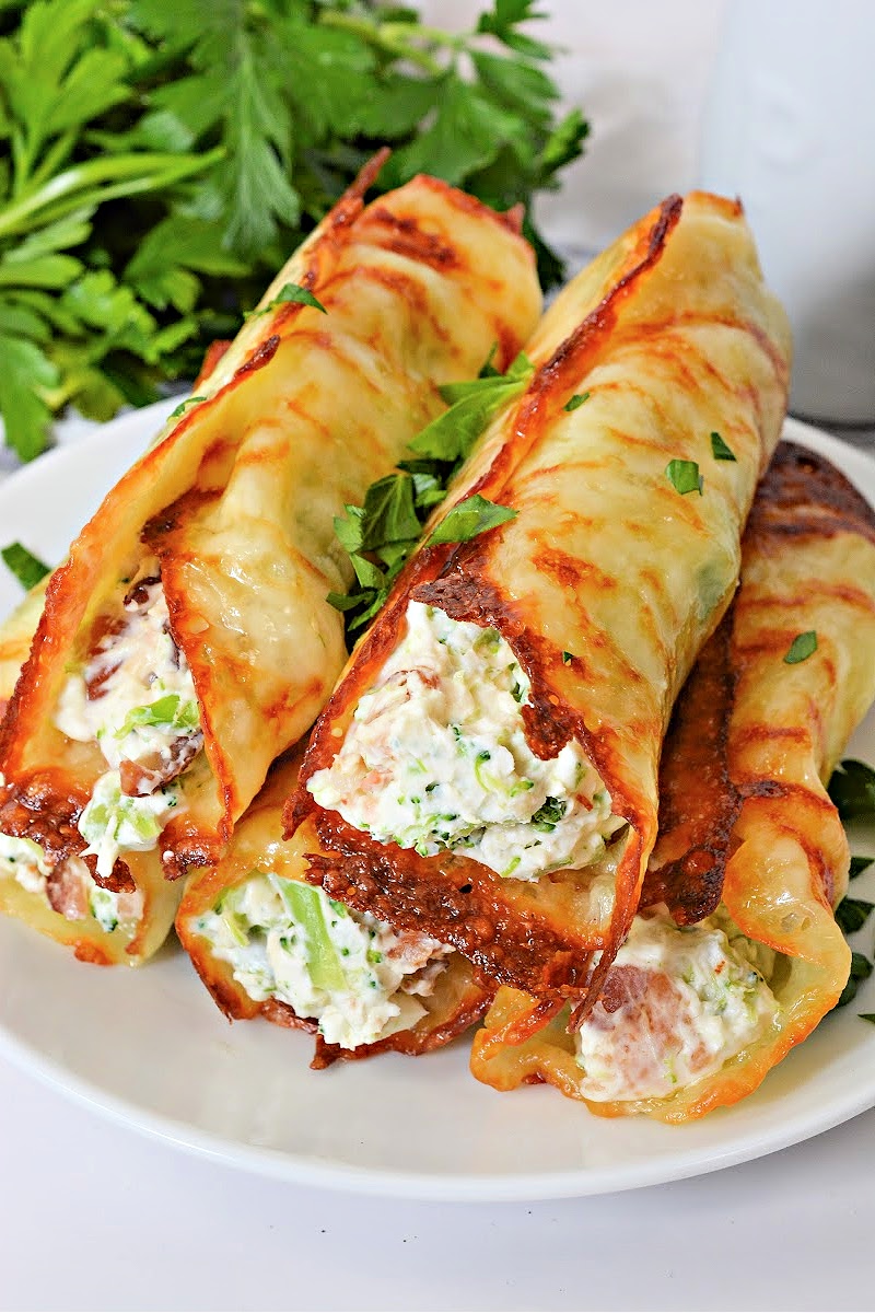 Keto Crispy Cream Cheese Broccoli and Bacon Roll Ups