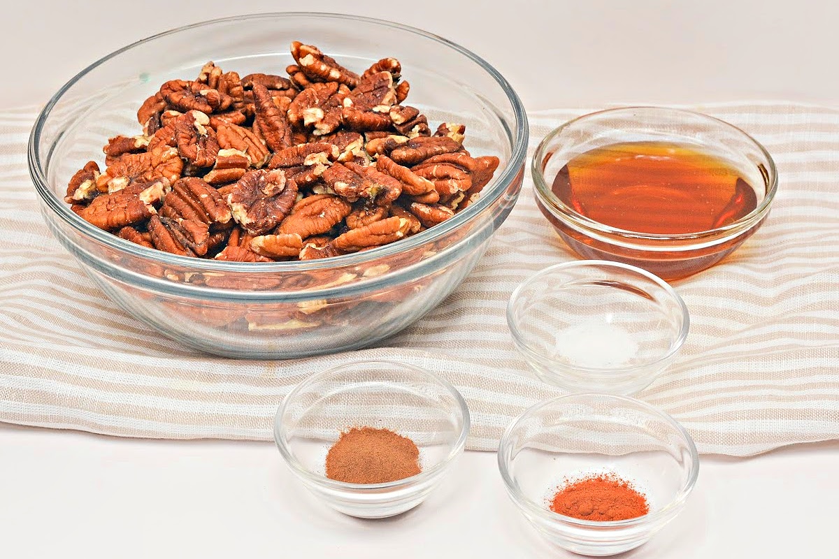Keto Sweet and Spicy Pecans