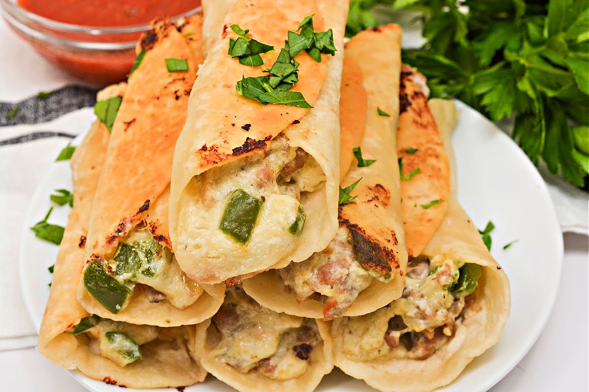 Keto Italian Sausage Pizza Roll Ups
