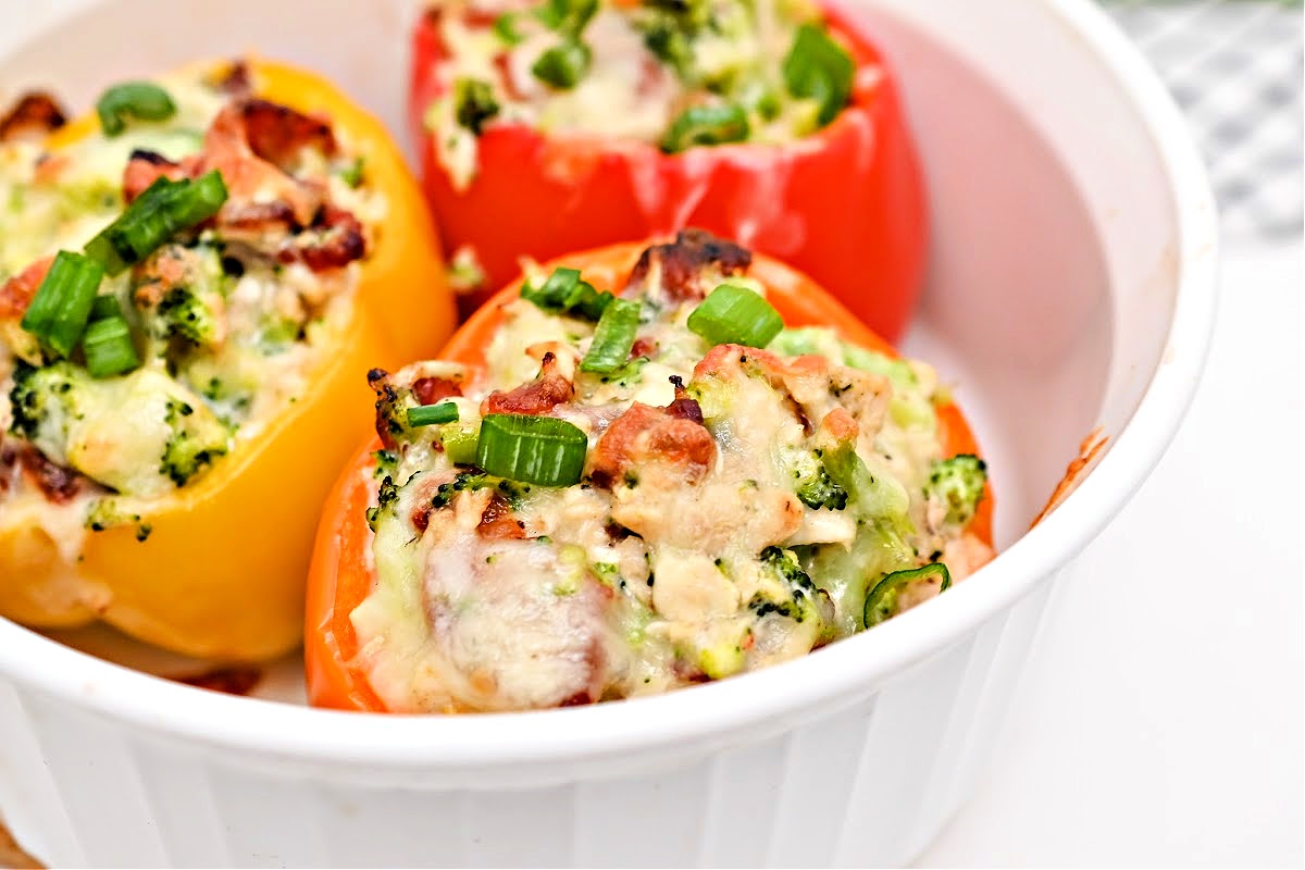 Keto Ranch Chicken and Broccoli Stuffed Peppers