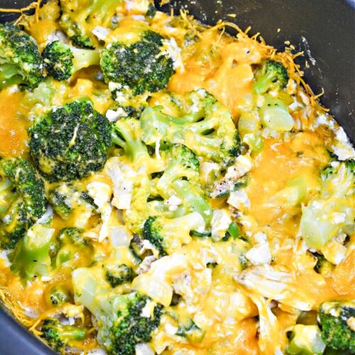 Keto Cheesy Crockpot Chicken and Broccoli Casserole