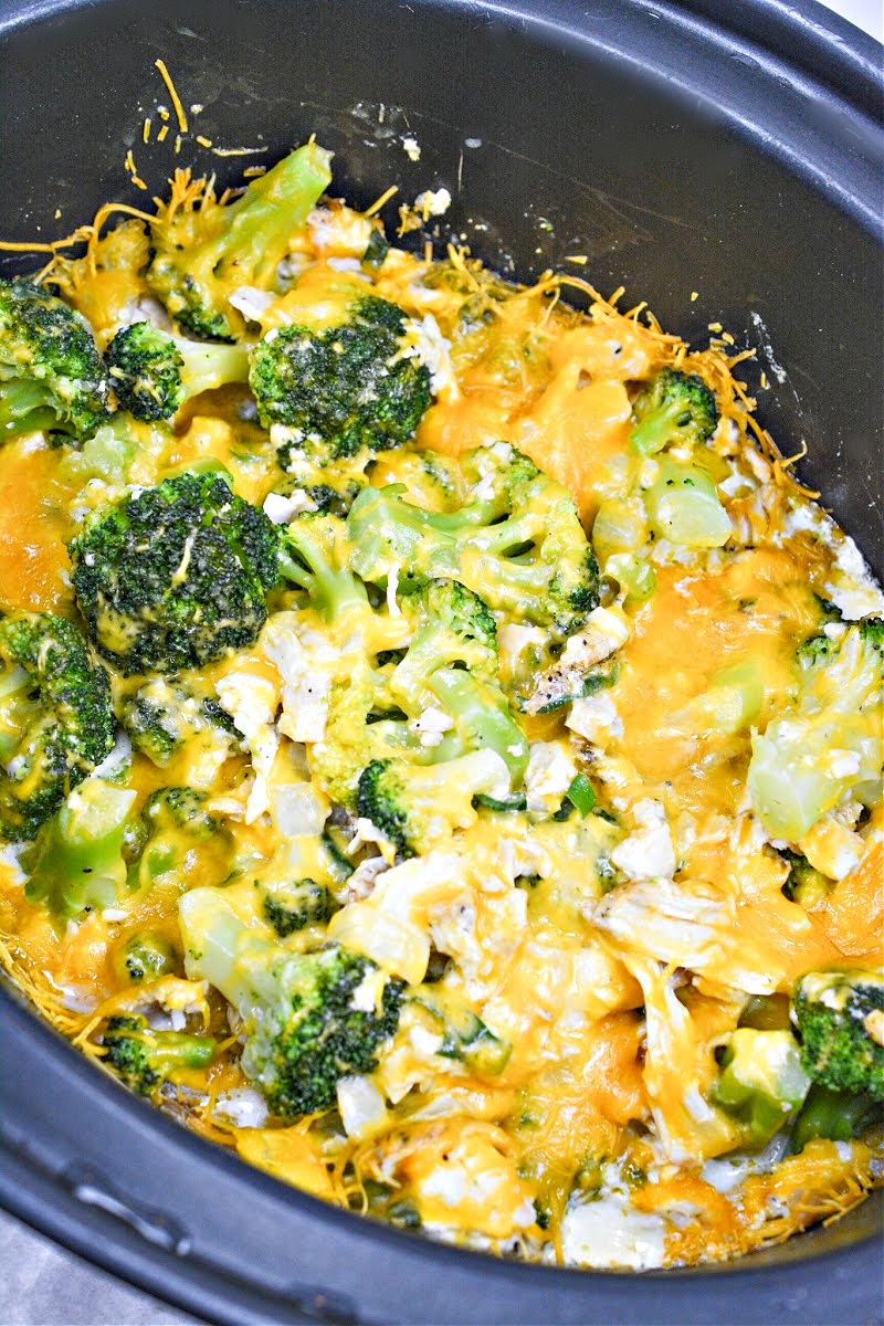Keto Cheesy Crockpot Chicken and Broccoli Casserole