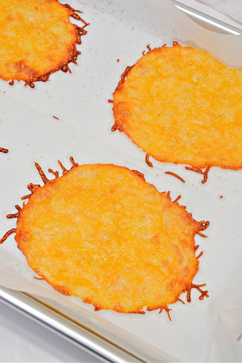 Keto BBQ Chicken Roll-Ups