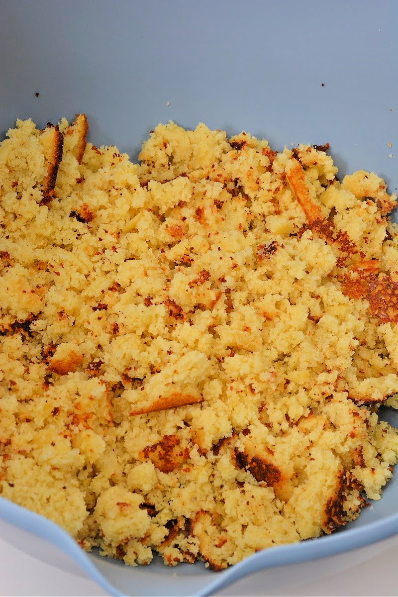 Low Carb Christmas Cake Balls