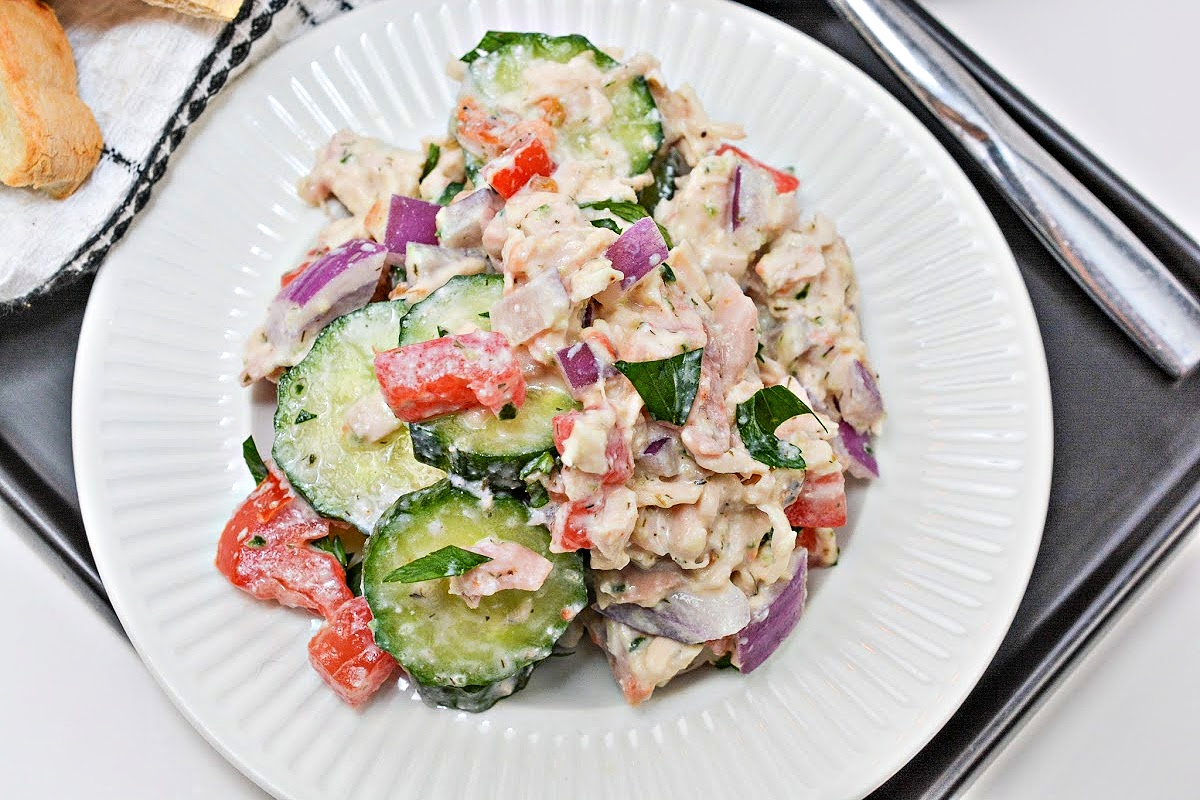 Greek Chicken Cucumber Salad