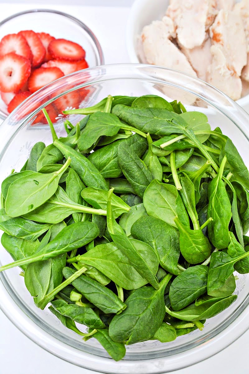 Strawberry Spinach Salad with Chicken